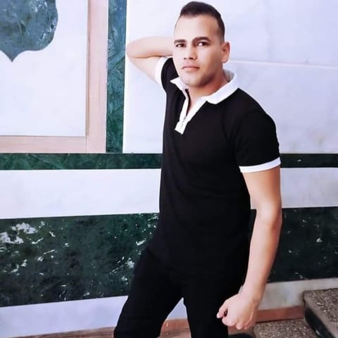سعودي أبو صقر